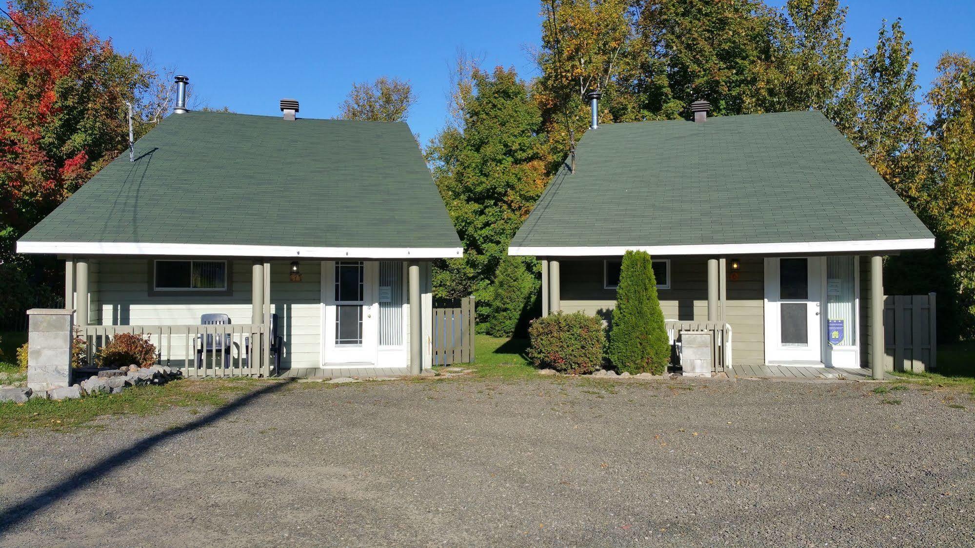 Les Chalets Bo-So-Met Villa Beaupre Exterior photo